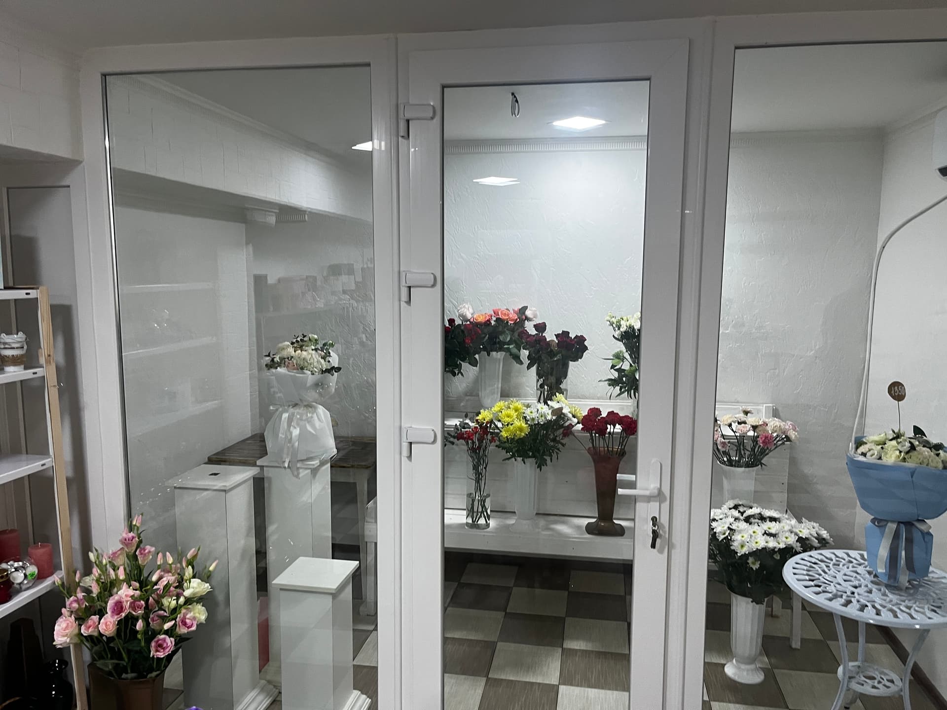 Квіти Вишневе