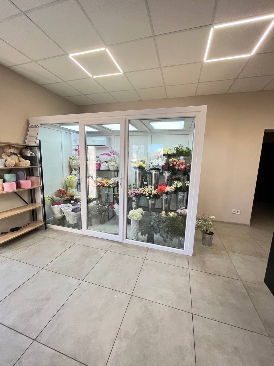 Камера-кімната (Walk-in) для квітів — мініатюра 2