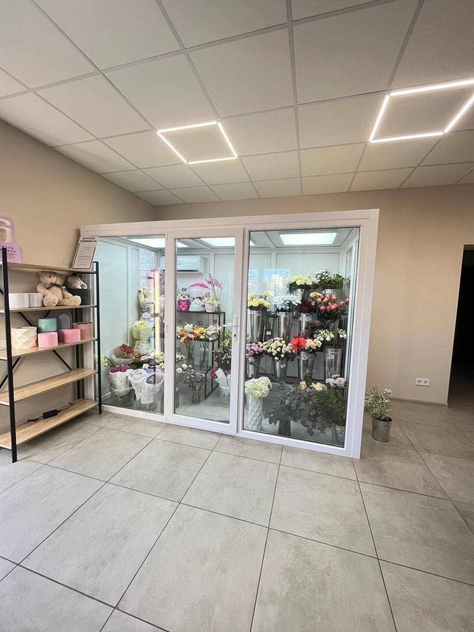 Камера-кімната (Walk-in) для квітів — мініатюра 3