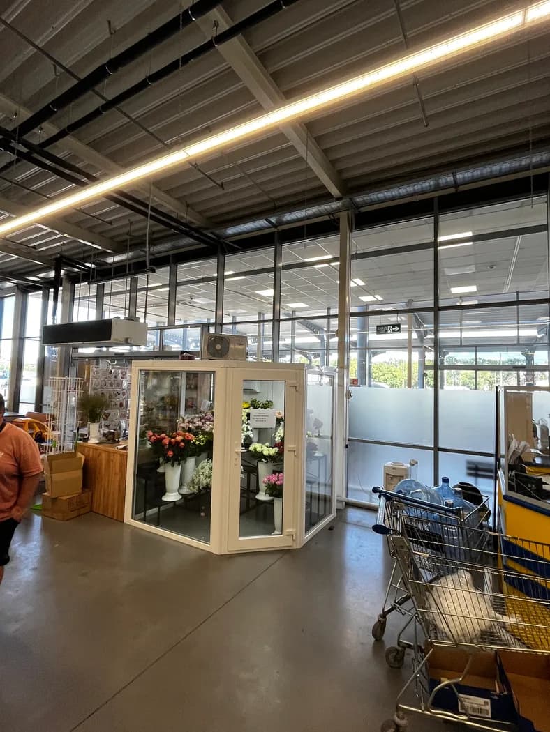 Холодильна камера для квітів — Квіти Метро, Київ — фото 1